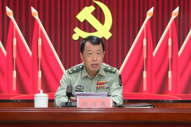 林佳春任湖南省军区司令员