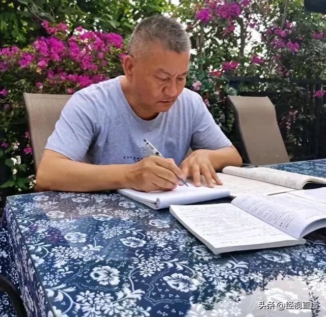 58岁备考第29次高考！梁实谈多次落榜：不再执着上川大